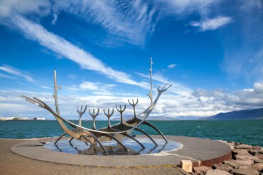 Güneş Voyager heykel Reykjavik İzlanda '