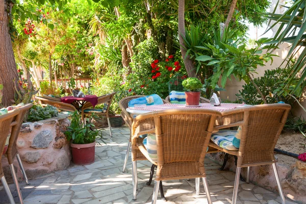 Cosy greek cafe terrace — Stock Photo, Image