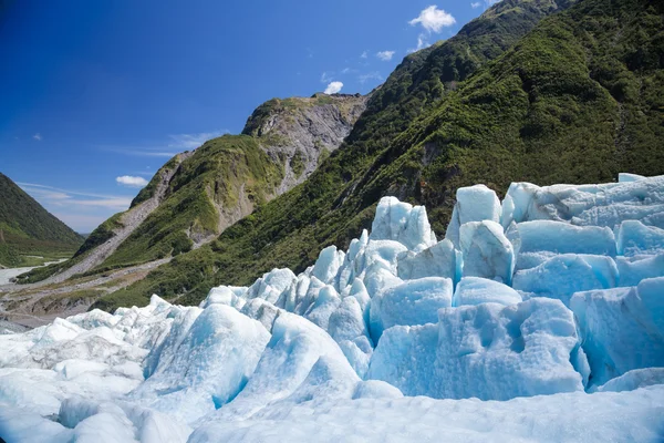 Blå is av Fox Glacier på Sydön i Nya Zeeland — Stockfoto