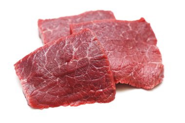 Taze Çiğ Et. Beyaz Arkaplanda İzolasyon