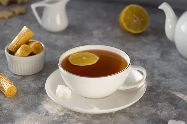 White tea pair with lemon tea