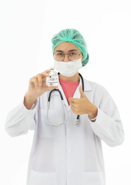 Retrato Uma Médica Asiática Vestida Avental Branco Com Óculos Fundo — Fotografia de Stock