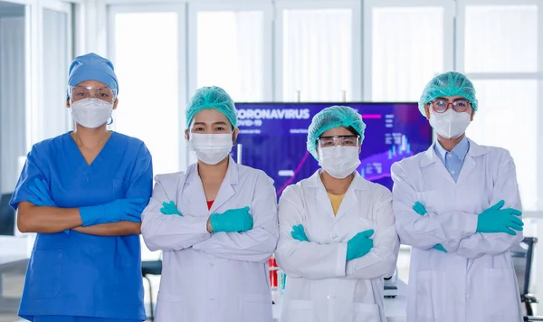 Group Row Female Researchers Team Wearing Hygiene Face Mask Crossed — Stock Photo, Image