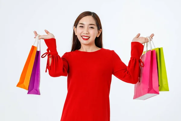 Feliz Bonito Asiático 40S Fêmea Com Sacos Compras Papel Coloridos — Fotografia de Stock
