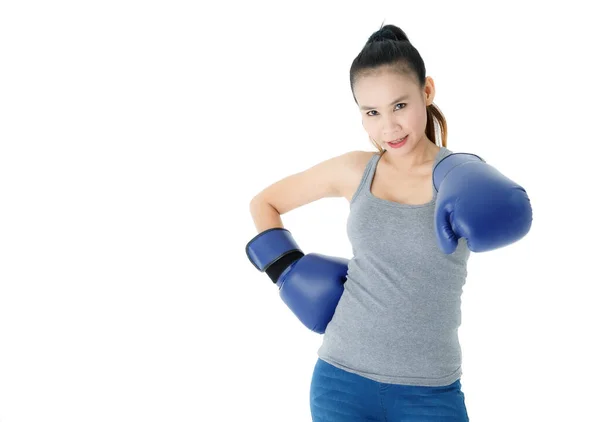 Victoriosa Joven Luchadora Asiática Guantes Boxeo Azul Levantando Las Manos —  Fotos de Stock