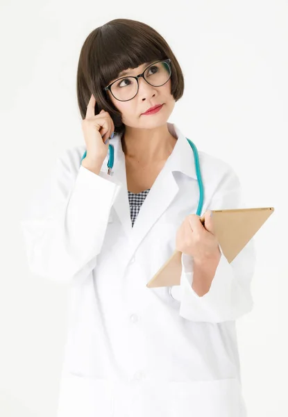 Professionell Ung Asiatisk Kvinnlig Läkare Vit Rock Och Glasögon Med — Stockfoto