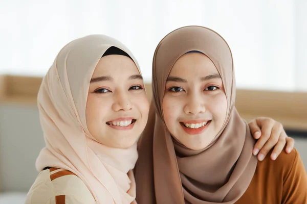 Portrait Young Beautiful Two Asian Muslim Women Taking Photo Together — Stock Photo, Image