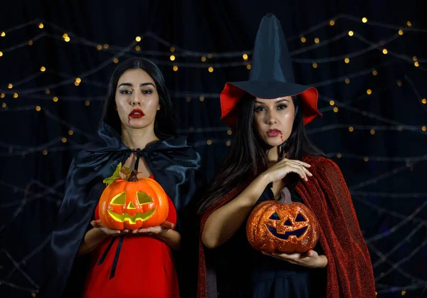 Unrecognizable Girlfriends Witch Costumes Covering Faces Pumpkin Heads Night Halloween — Stock Photo, Image