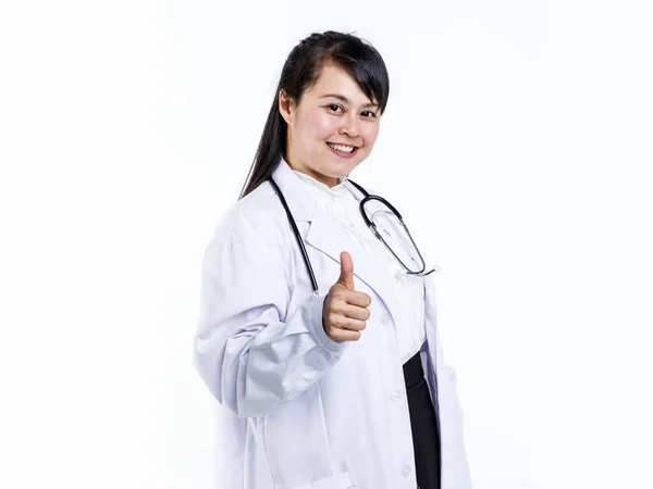 Glada Unga Asiatiska Kvinnliga Läkare Medicinsk Uniform Med Stetoskop Tittar — Stockfoto