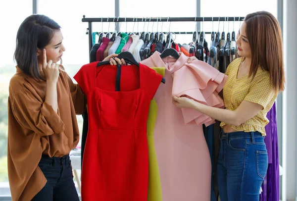 Asian Cute Close Girlfriends Smiling Happy Together Selecting Stylish Dresses — Stock Photo, Image