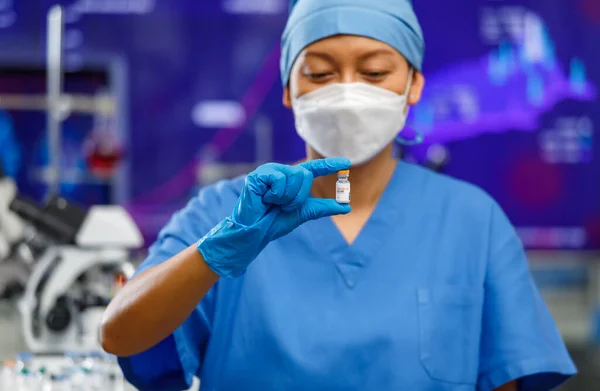 Female Medical People Wearing Hygiene Face Mask Covered Clothes Staying — Stock Photo, Image