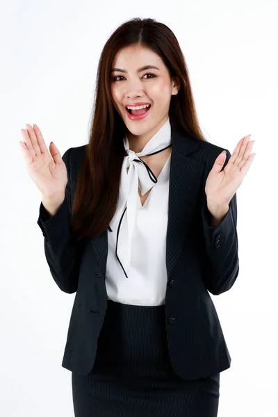 Porträtt Ung Asiatisk Affärskvinna Formell Kostym Poserar Och Pekar Finger — Stockfoto