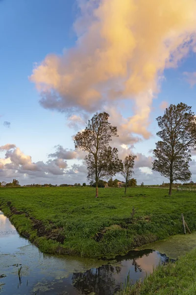 Die Wolken Über Den Wiesen Rund Den Zoetermeerse Plas Werden — Stockfoto