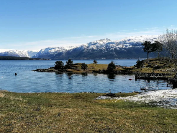 Overlooking Beautiful Landscape Snowy Mountains Blue Sea — Stock Photo, Image