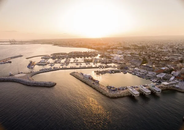 Luchtfoto van oude haven van Limassol, Cyprus — Stockfoto