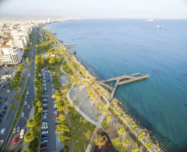 Letecký pohled na Molos, Limassol, Kypr — Stock fotografie