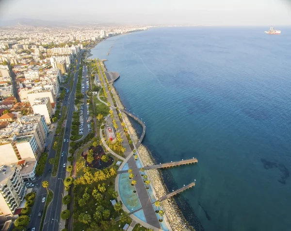 Letecký pohled na Molos, Limassol, Kypr — Stock fotografie