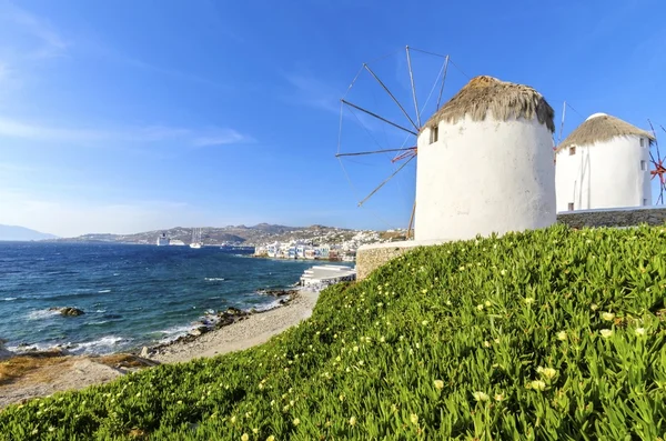 Molinos de Mykonos, Chora, Grecia — Foto de Stock