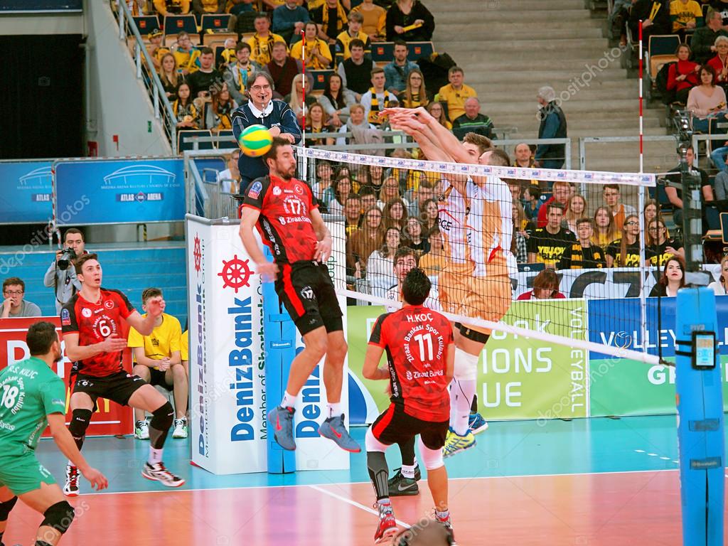 バレーボールの攻撃およびブロック ストックエディトリアル用写真 C Biker