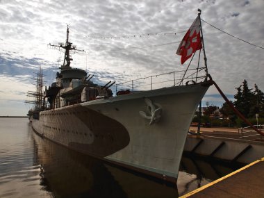 Gdynia.Gdynia, Polonya 'dan müze gemisi - 11 Haziran 2017 Polonyalı savaş gemisi ORP Blyskawica Gdynia limanındaki rıhtımda.