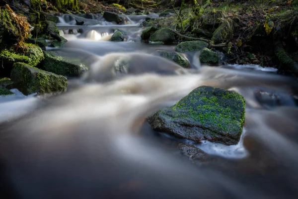 Wodospad Hatch Brook Spływa Wrzosowiskach West Pennine Brinscall Chorley — Zdjęcie stockowe