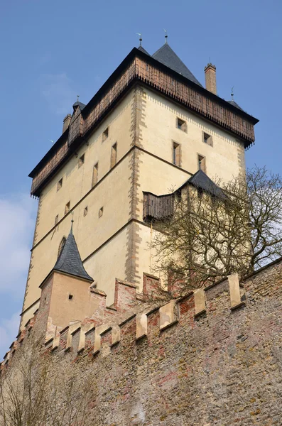 Gran Torre del castillo de Karlstejn — Foto de Stock