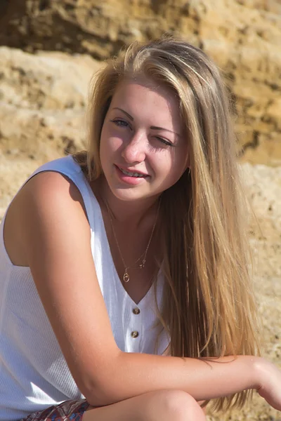 Blonde on the beach — Stock Photo, Image