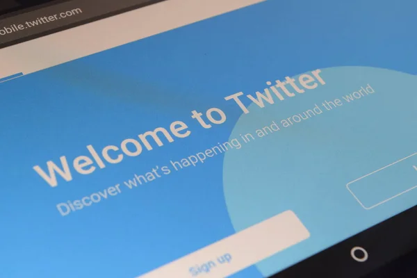 Bekijk Van Twitter App Het Scherm Van Smartphone — Stockfoto