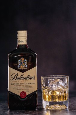 Ballantines, Pernod Ricard tarafından Dumbarton, İskoçya 'da üretilen bir viski çeşididir.