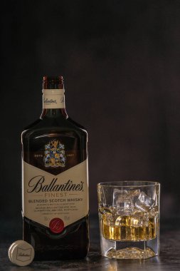 Ballantines, Pernod Ricard tarafından Dumbarton, İskoçya 'da üretilen bir viski çeşididir.
