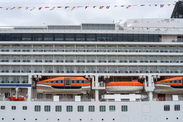 Das Kreuzfahrtschiff Viking Jupiter der Viking Cruise Line legte in Greenwich an. London, Großbritannien, 14. Juli 2019 — Stockfoto