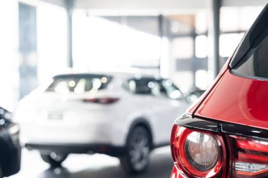 Otomotiv otomotiv otomobili kapanış arka planda taşımacılık için otomobil otomotiv seyahat arazi ışık seyahat yaz yolculuğu ve yaşam tarzı için güneş