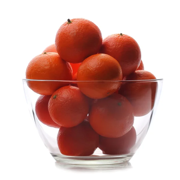 Ripe mandarins in glass bowl isolated  on white — Stock Photo, Image