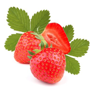 Beyaz arka planda izole edilmiş çilekler