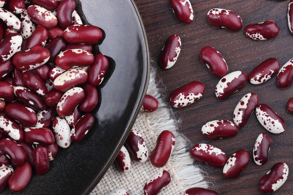 Haricot beans in ceramic plate — Stock Photo, Image