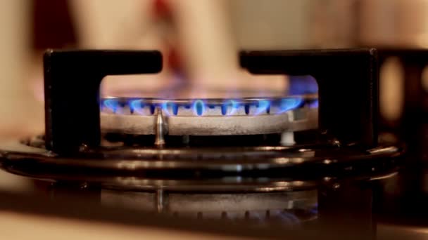 Gas ignition in kitchen — Stock Video