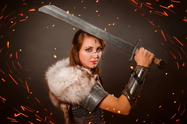 Medieval Woman Warrior Chain Mail Armor Polar Fox Fur Her — Stock Photo, Image