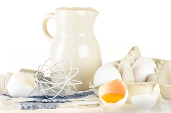 Bakken van ingrediënten en gereedschappen — Stockfoto