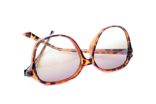 Immagine di occhiali da sole su sfondo bianco . — Foto Stock