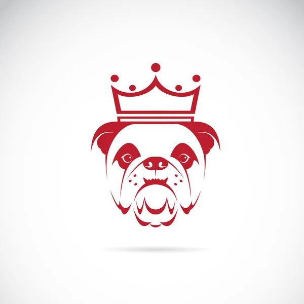 Imagen vectorial de la cabeza del bulldog con una corona sobre fondo blanco — Vector de stock