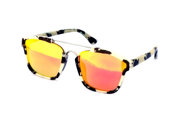Immagine di occhiali da sole su sfondo bianco — Foto Stock