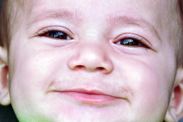 Bedårande söt liten pojke — Stockfoto