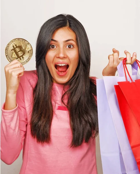 Happy Young Woman Holding Shopping Bags Bitcoin Cryptocurrency Token — Stock Photo, Image