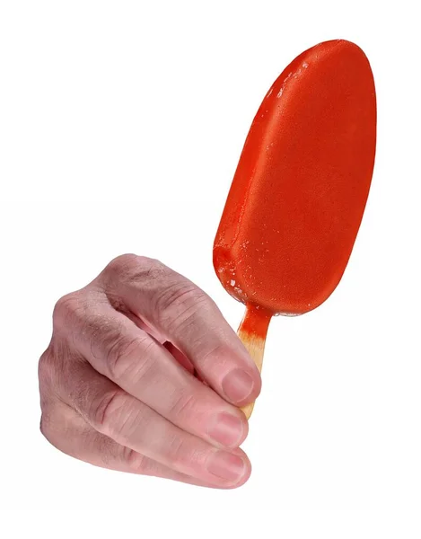 Hand Hält Ein Erdbeer Popcicle Eis Auf Weißem Hintergrund — Stockfoto