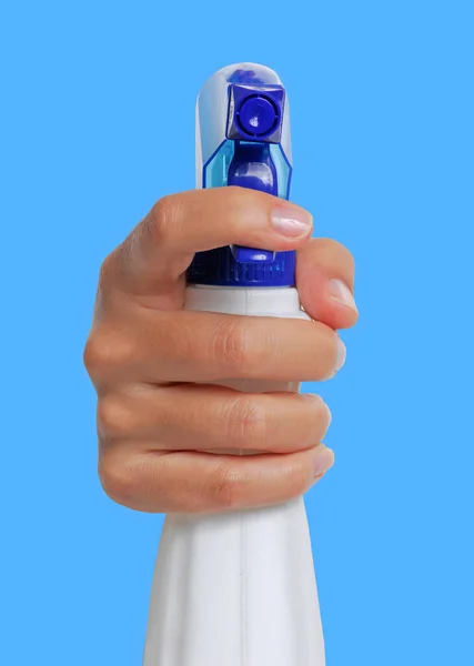 Handgreep Hygiëne Spray Trigger Fles Blauwe Achtergrond — Stockfoto