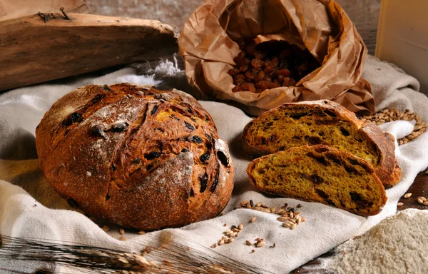 Pane rustico e frumento — Foto Stock