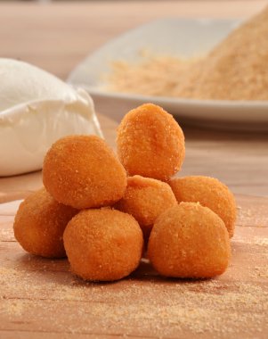 Fried mozzarella stick balls