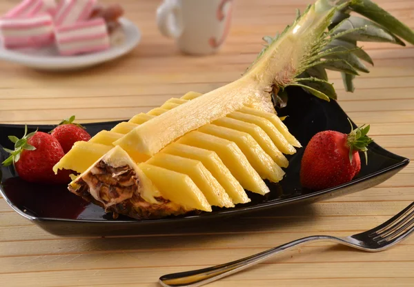 food design pineapple dish