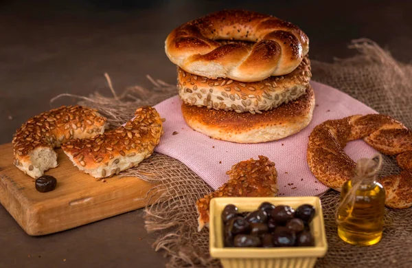 Různé Chutné Turecké Bagely Sezamovými Semínky Obilovinami — Stock fotografie