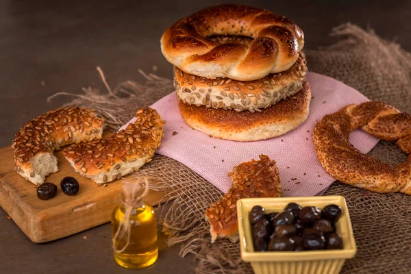 Různé Chutné Turecké Bagely Sezamovými Semínky Obilovinami — Stock fotografie